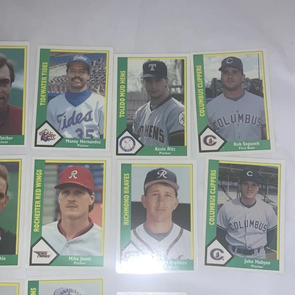 Bundle of Baseball Cards Lot 406